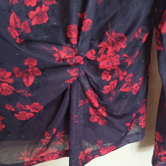 Tahari Women's Black and Red Floral Blouse - Picture 2 of 10